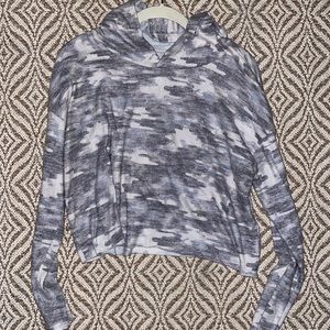 Onzie L/S Cropped Camo Hoodie (French Terry)